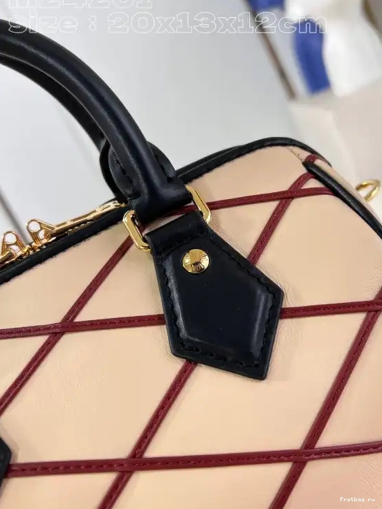 Frstbag ru BANDOULIÈRE 20 SPEEDY LOUIS VUITTON 0601